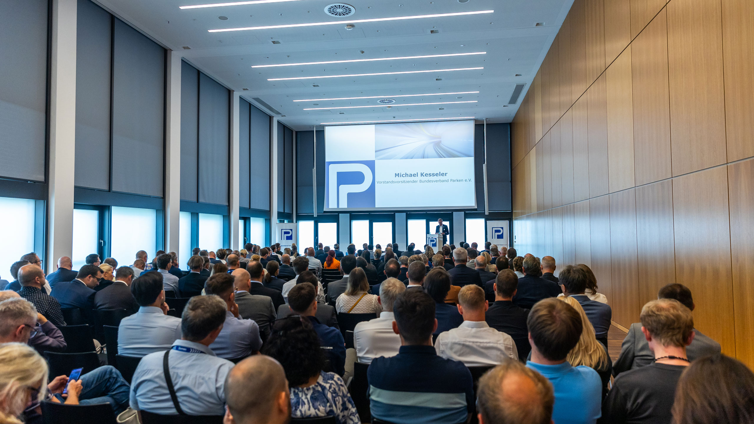 Rahmenprogramm und Networking-Events